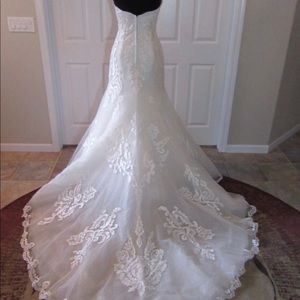 Wedding Gown. Size 12